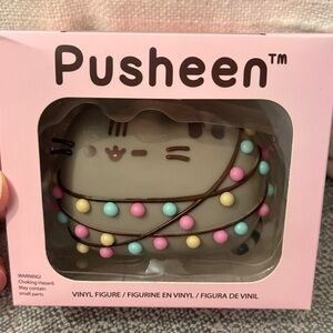 Pusheen Box Exclusive Holiday Vinyl Christmas Light Cat Figure